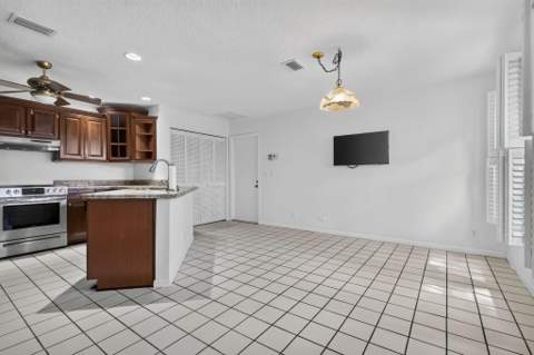 10940 Stafford Circle, Boynton Beach FL - photo 13 of 52