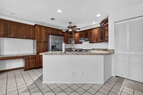 10940 Stafford Circle, Boynton Beach FL - photo 16 of 52