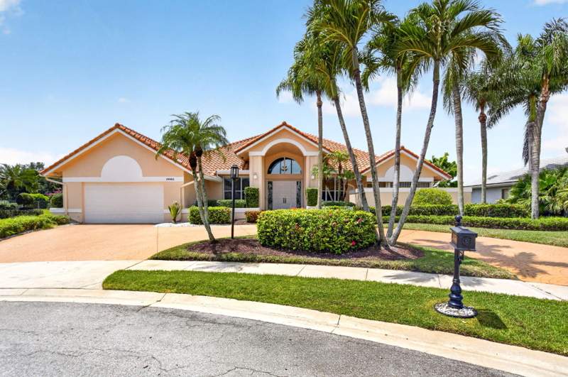 4 bedroom Single Family Residence at 10192 Shireoaks Lane, Stonebridge 1, Boca Raton — photo 2