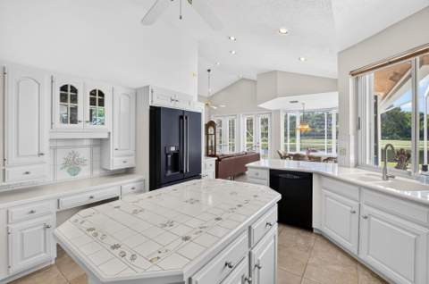 10192 Shireoaks Lane, Boca Raton FL - photo 22 of 111