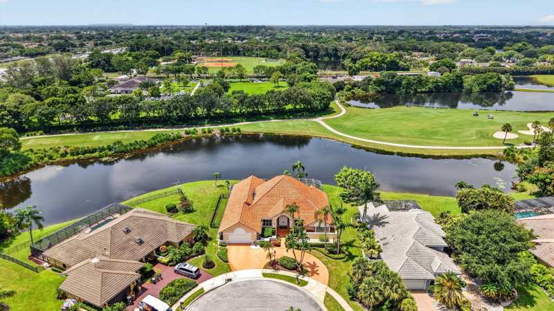 4 bedroom Single Family Residence at 10192 Shireoaks Lane, Stonebridge 1, Boca Raton — photo 1