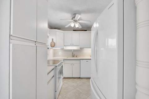 500 SE 21st Avenue #304, Deerfield Beach FL - photo 10 of 27
