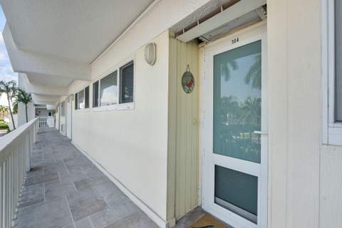 500 SE 21st Avenue #304, Deerfield Beach FL - photo 23 of 27