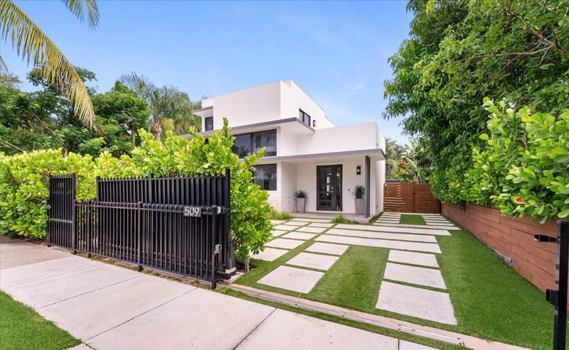 4 bedroom Single Family Residence at 509 38th Street, Northwood Add, West Palm Beach — photo 4