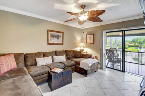 21214 Lago Circle #8b, Boca Raton FL - photo 15 of 49