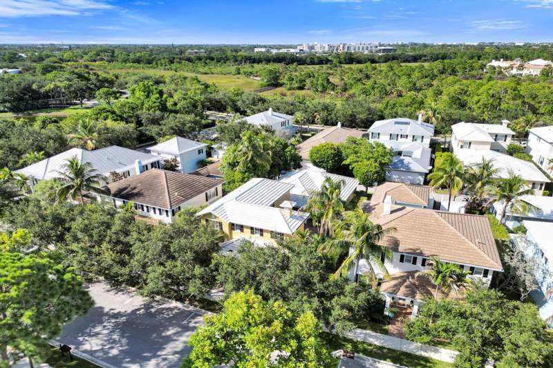4 bedroom Single Family Residence at 111 LEATHER LEAF Drive, BOTANICA, Jupiter — photo 3