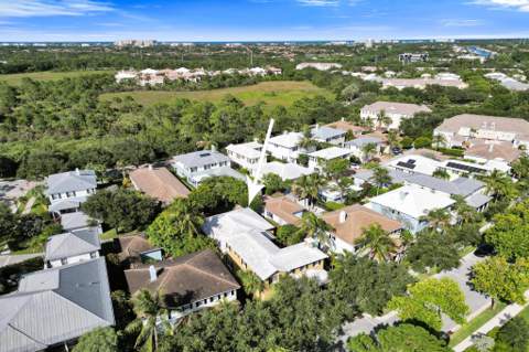 111 Leather Leaf Drive, Jupiter FL - photo 7 of 98