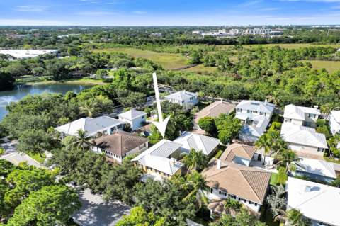 111 Leather Leaf Drive, Jupiter FL - photo 9 of 98