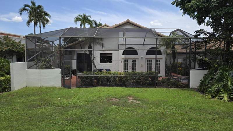 3 bedroom Single Family Residence at 6510 Via Rosa, Villa Flora At Boca Pointe, Boca Raton — photo 2
