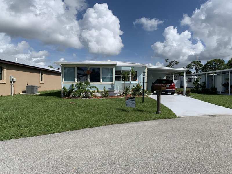 2 bedroom Manufactured Home at 8 Brisa Lane, Spanish Lakes Riverfront, Port St. Lucie — photo 1