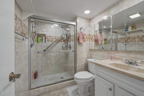 9200 N Hollybrook Lake Drive #310, Pembroke Pines FL - photo 6 of 54