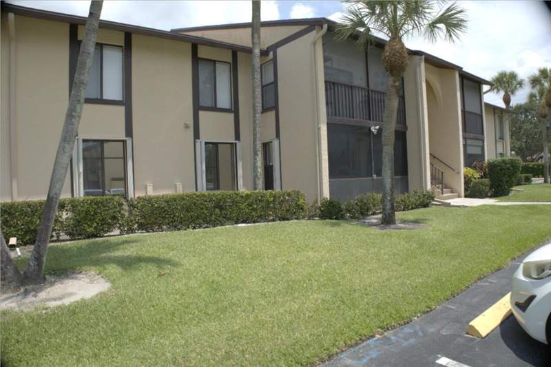 2 bedroom Condominium at 824 Sky Pine Way #C1, Pine Ridge North Village IV Condo, Greenacres — photo 4