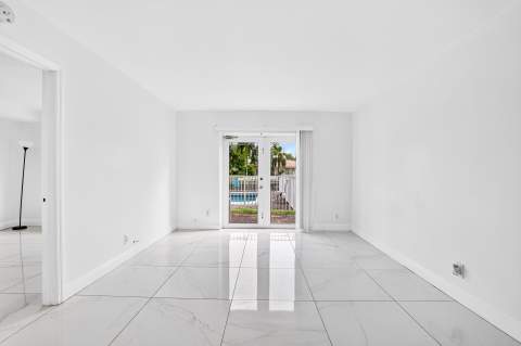 840 Pine Drive #104, Pompano Beach FL - photo 12 of 43