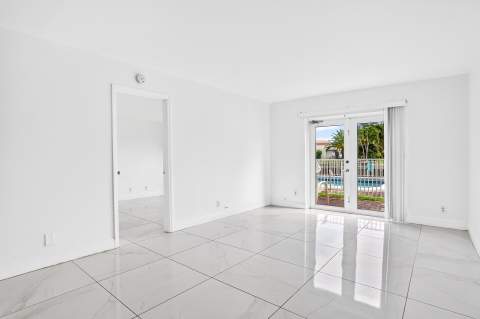 840 Pine Drive #104, Pompano Beach FL - photo 15 of 43