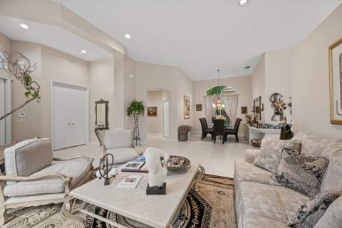 4674 Hazleton Lane, Lake Worth FL - photo 7 of 59