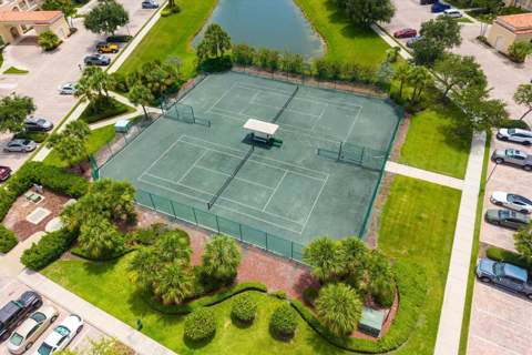 36 Harbour Isle Drive #104, Fort Pierce FL - photo 21 of 31