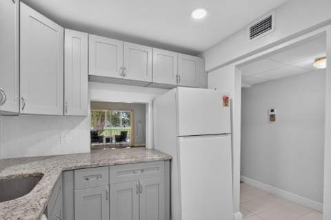 1030 Country Club Drive #205, Margate FL - photo 6 of 41