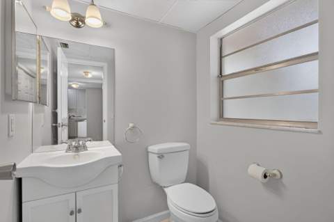 1030 Country Club Drive #205, Margate FL - photo 8 of 41