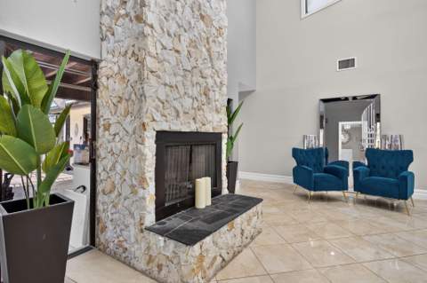 7355 NW 83rd Avenue, Tamarac FL - photo 6 of 43