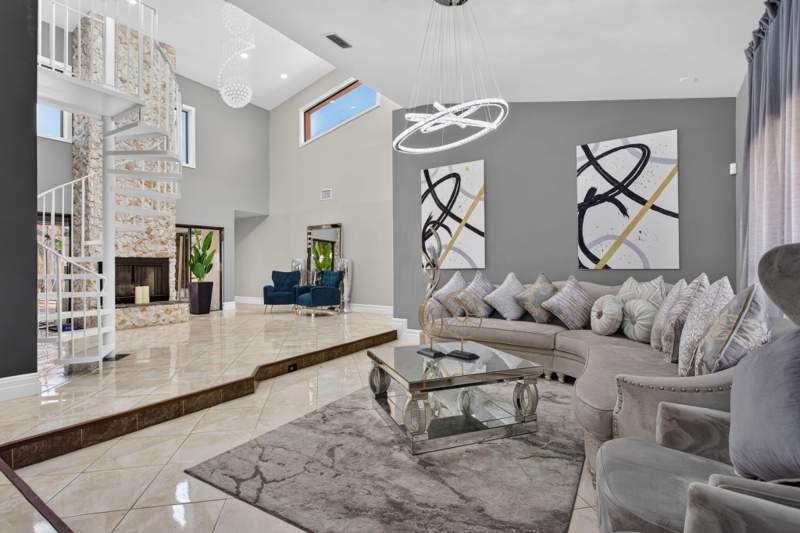 4 bedroom Single Family Residence at 7355 NW 83rd Avenue, Woodmont Tract 70, Tamarac — photo 2