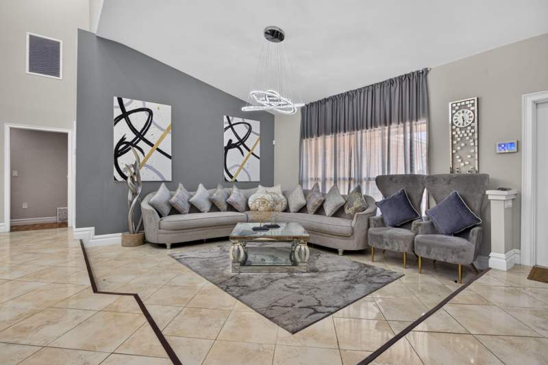4 bedroom Single Family Residence at 7355 NW 83rd Avenue, Woodmont Tract 70, Tamarac — photo 4