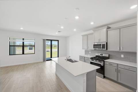 6669 NW Heirloom Terrace, Port St. Lucie FL - photo 9 of 40