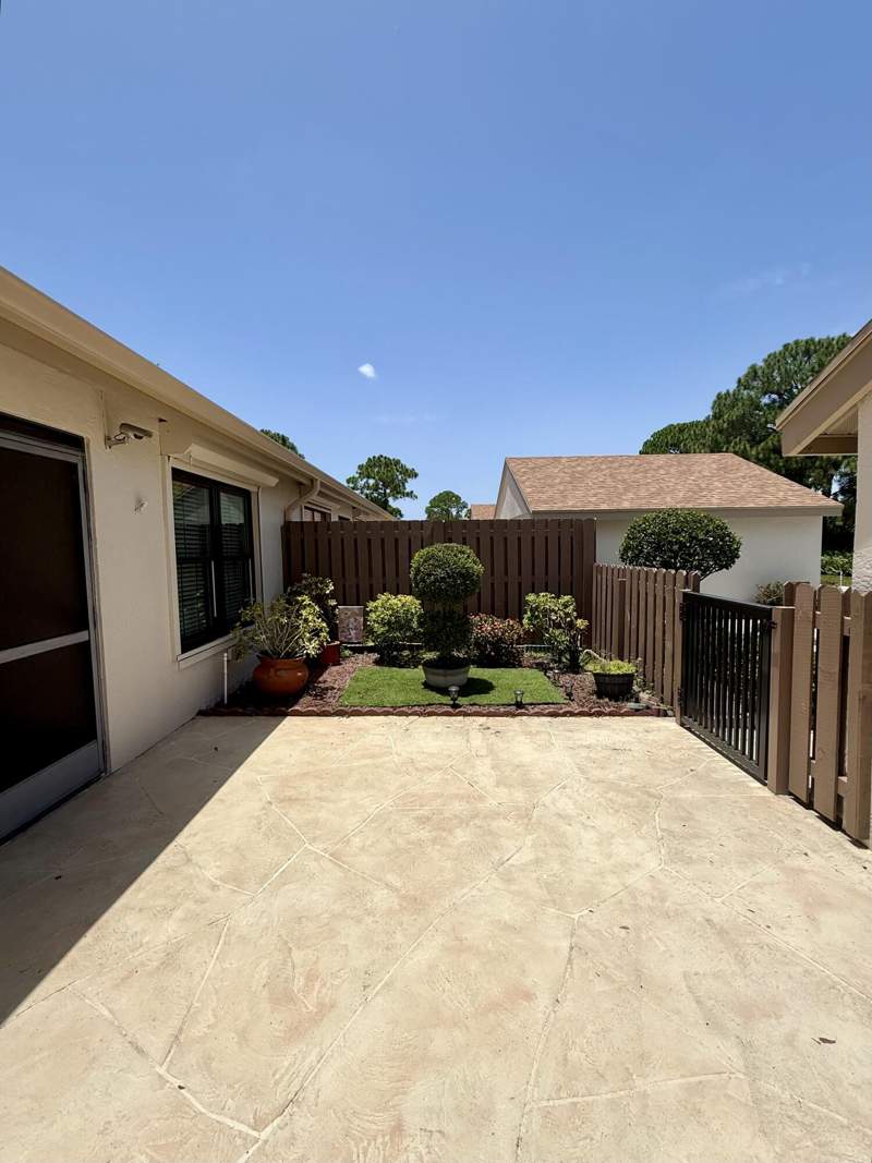 2 bedroom Condominium at 2054 SW Silver Pine Way #123-B, Pine Ridge @ Martin Dwns Condo, Palm City — photo 4