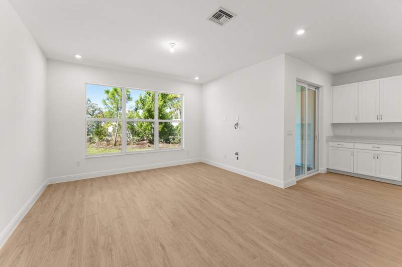 3 bedroom Townhouse at 3636 NW Solange Court, West Jensen Pud Phase 1B Parcels 6.0 6.4-6.8, Jensen Beach — photo 4