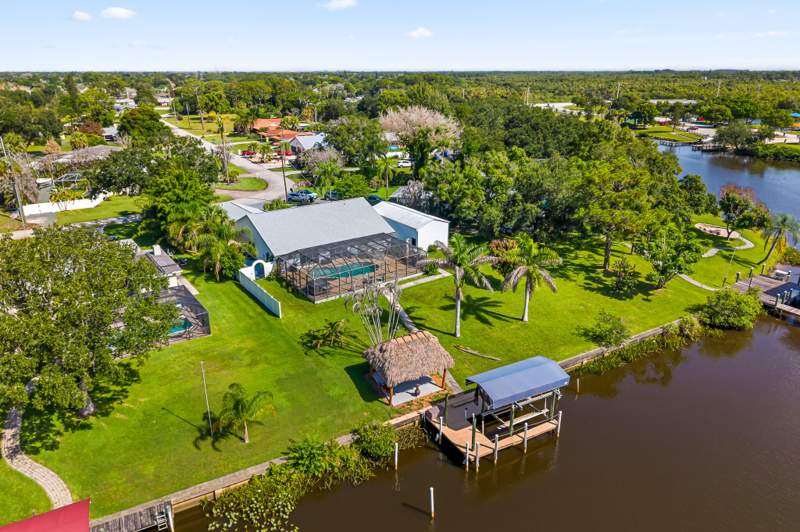 4 bedroom Single Family Residence at 446 S Naranja Avenue, River Park-Unit 4, Port St. Lucie — photo 2