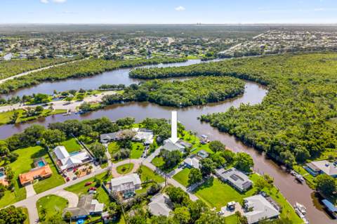446 S Naranja Avenue, Port St. Lucie FL - photo 13 of 93