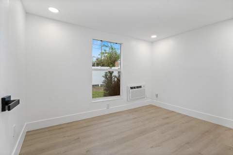107 SW 4th Avenue, Delray Beach FL - photo 12 of 28