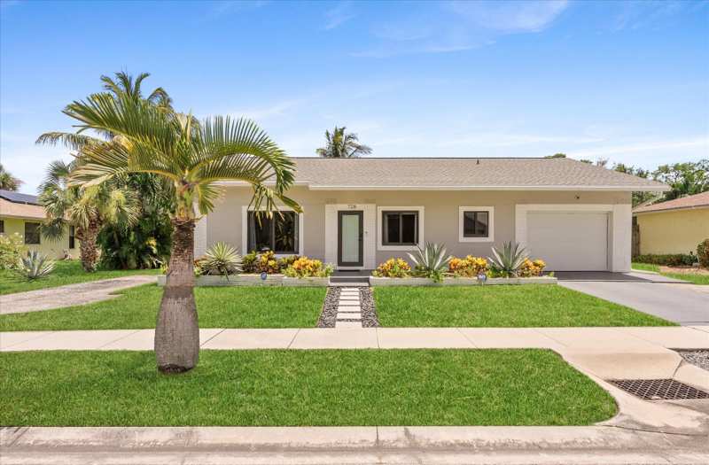 2 bedroom Single Family Residence at 728 NE 9th Avenue, Lake Add To Boynton, Boynton Beach — photo 1