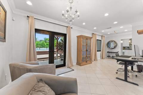 728 NE 9th Avenue, Boynton Beach FL - photo 10 of 45