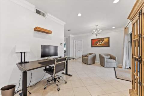 728 NE 9th Avenue, Boynton Beach FL - photo 11 of 45