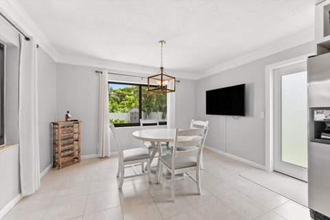 728 NE 9th Avenue, Boynton Beach FL - photo 16 of 45