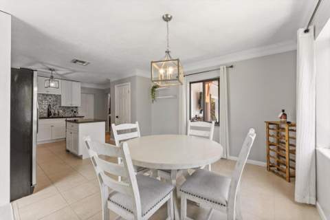 728 NE 9th Avenue, Boynton Beach FL - photo 17 of 45