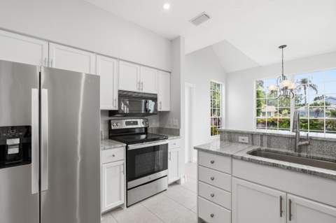 207 Woodsmuir Court, Palm Beach Gardens FL - photo 20 of 61