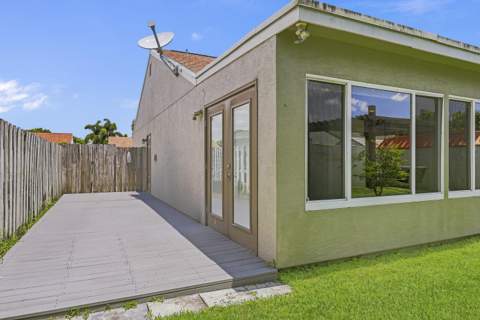 7779 Blairwood Circle, Lake Worth FL - photo 24 of 26