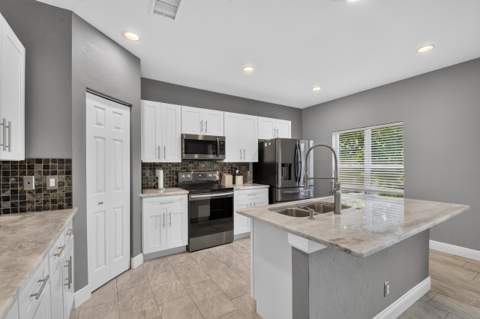 308 Spruce Street, Boynton Beach FL - photo 18 of 77