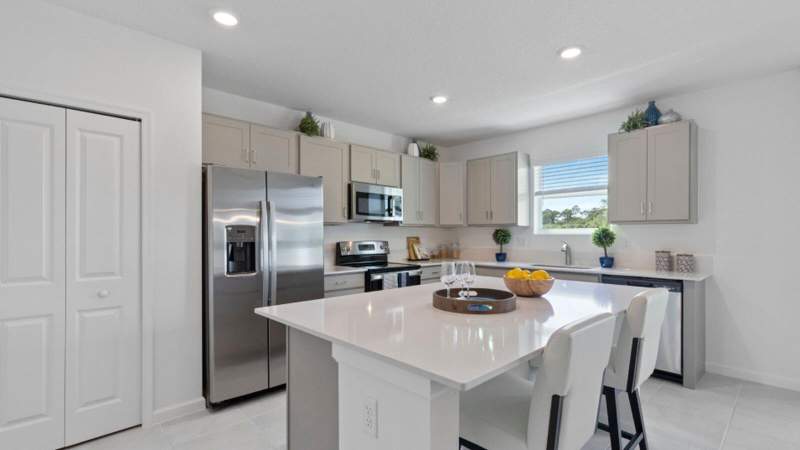 4 bedroom Single Family Residence at 3207 Spanish Cedar Place, Seagrove, Fort Pierce — photo 2