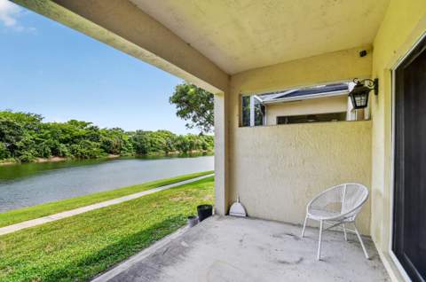 308 Spruce Street, Boynton Beach FL - photo 21 of 77