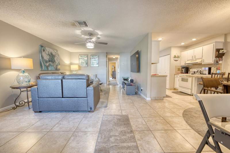 2 bedroom Villa at 5037 Alfred Drive, Cypress Lakes 2, West Palm Beach — photo 4