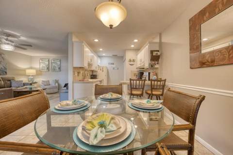 5037 Alfred Drive, West Palm Beach FL - photo 8 of 20