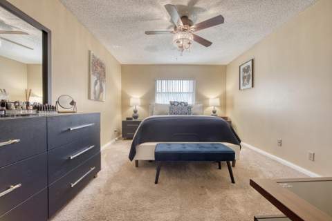 5037 Alfred Drive, West Palm Beach FL - photo 17 of 20