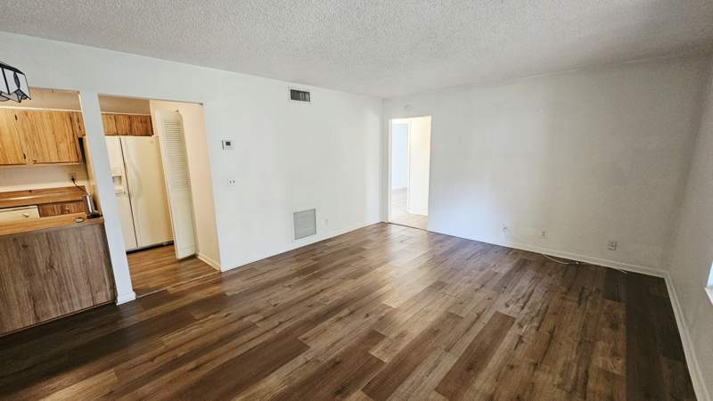 2 bedroom Condominium at 4807 Sable Pine Circle #B1, Pine Ridge At Haverhill Condo, West Palm Beach — photo 3