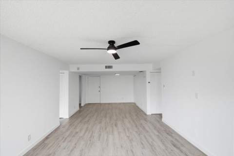 6301 N University Drive #206, Tamarac FL - photo 6 of 36