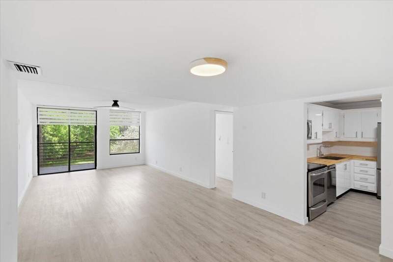 2 bedroom Condominium at 6301 N University Drive #206, Concord Village Condominium IV, Tamarac — photo 4