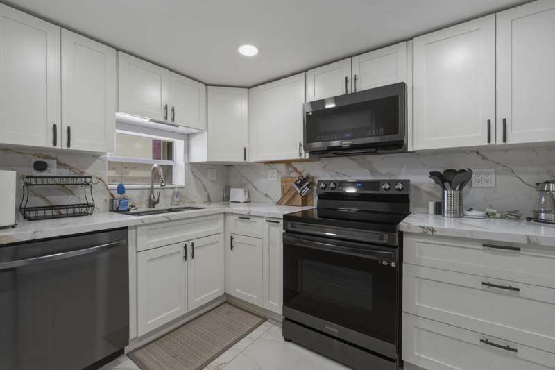 1 bedroom Condominium at 9823 S Hollybrook Lake Drive #206, Hollybrook Golf And Tennis Club, Pembroke Pines — photo 2
