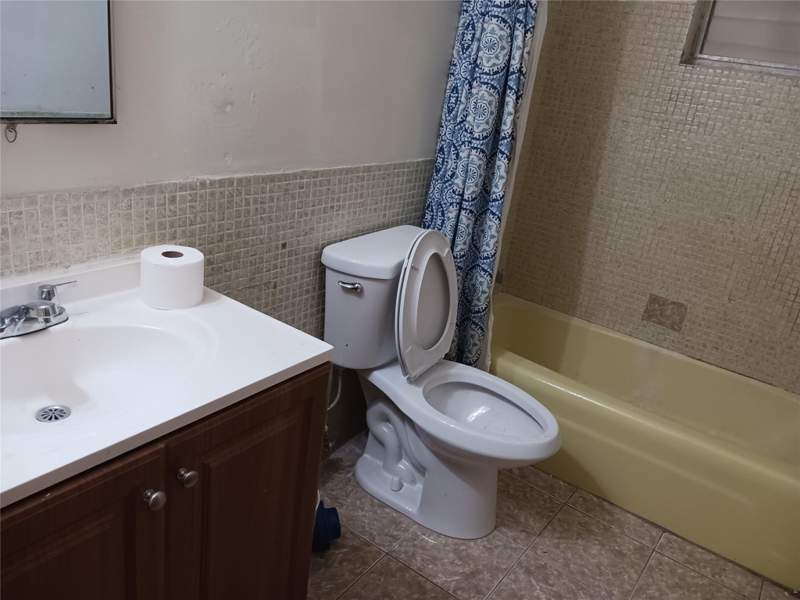 3 bedroom Single Family Residence at 7757 SE Embassy Boulevard, Miramar Park Third Add, Miramar — photo 5
