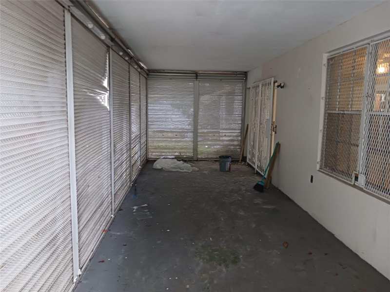 3 bedroom Single Family Residence at 7757 SE Embassy Boulevard, Miramar Park Third Add, Miramar — photo 1
